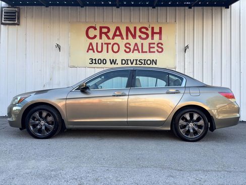 Used 2010 Honda Accord EX-L image 25
