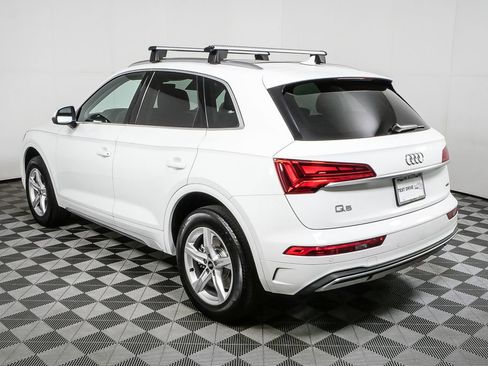 Used 2023 Audi Q5 2.0T Premium w/ Convenience Package image 28
