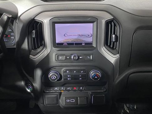 Certified 2022 Chevrolet Silverado 1500 Custom image 21