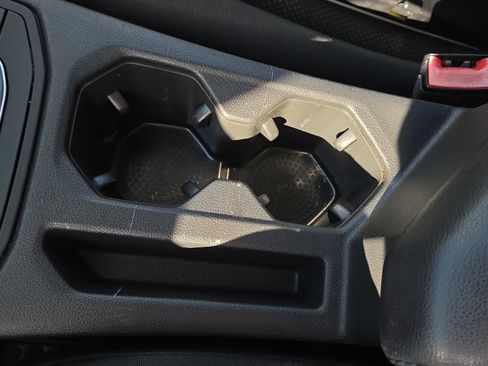 Used 2019 Volkswagen Jetta FWD image 31