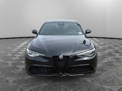 Used 2022 Alfa Romeo Giulia Veloce image 2