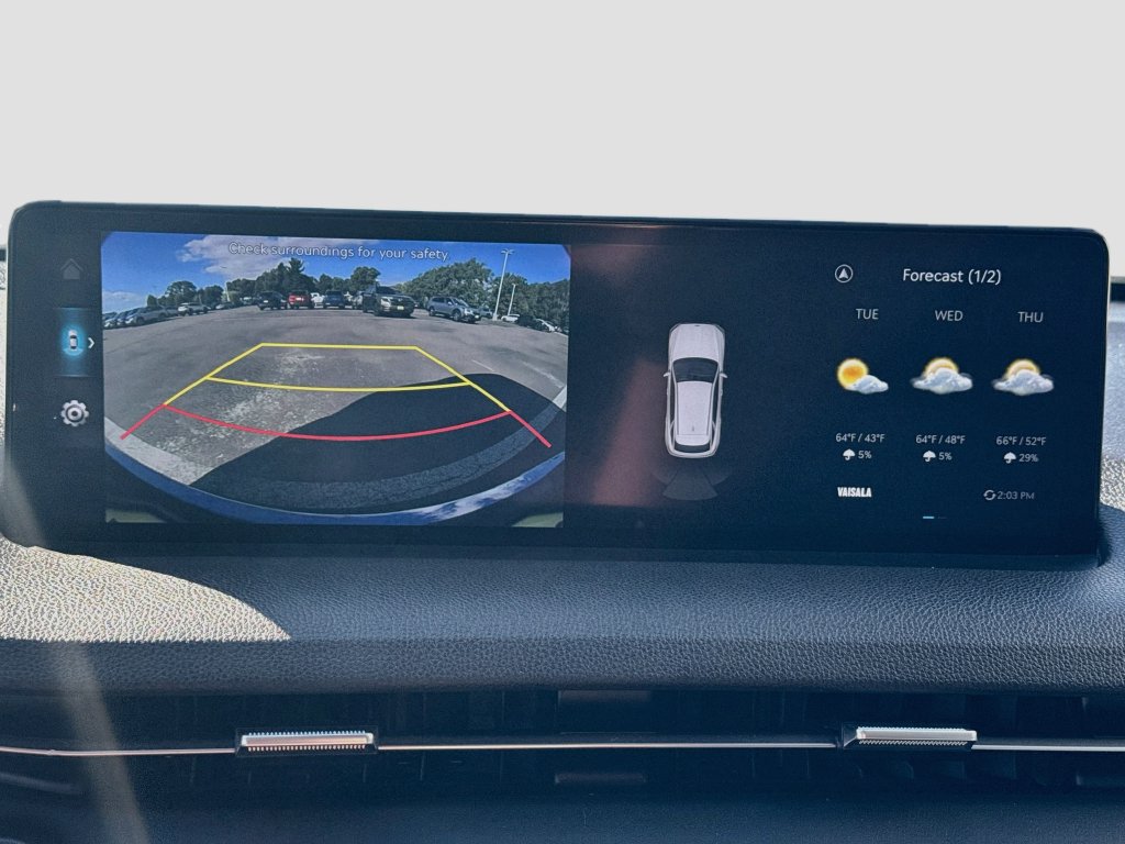 Used 2022 Genesis GV70 2.5T Select AWD/4WD image 12