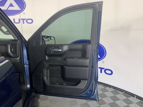 Used 2020 Chevrolet Silverado 1500 Custom Trail Boss w/ Custom Convenience Package AWD/4WD image 33
