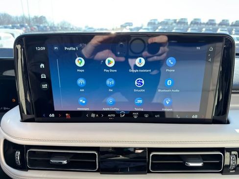 Used 2025 Lincoln Aviator Reserve w/ Equipment Group 201A image 44