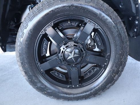 Used 2017 Toyota Tundra SR5 image 45
