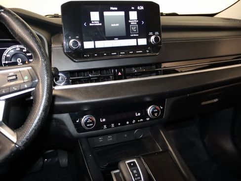 Used 2022 Mitsubishi Outlander SE image 43