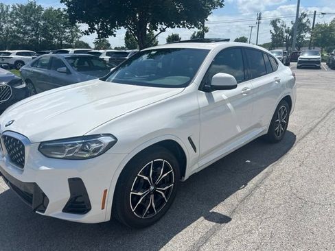 Used 2023 BMW X4 xDrive30i w/ M Sport Package AWD/4WD image 2