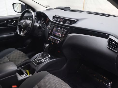 Used 2021 Nissan Rogue Sport SV AWD/4WD image 9