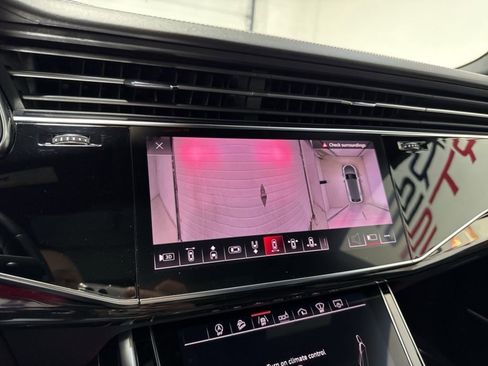Used 2019 Audi Q8 Prestige w/ Adaptive Chassis Package image 38