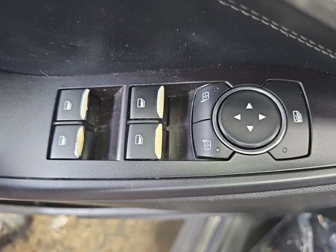 Used 2020 Ford Explorer XLT w/ Equipment Group 202A AWD/4WD image 28