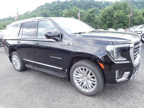 Used 2024 GMC Yukon SLT AWD/4WD image 11