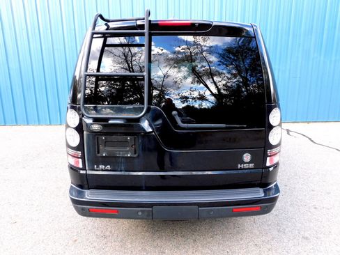 Used 2016 Land Rover LR4 HSE Silver Edition image 4