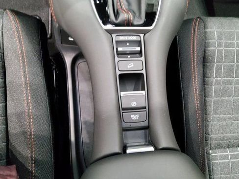 New 2026 Honda HR-V Sport image 27