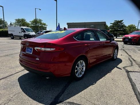 Certified 2020 Ford Fusion SE FWD image 6