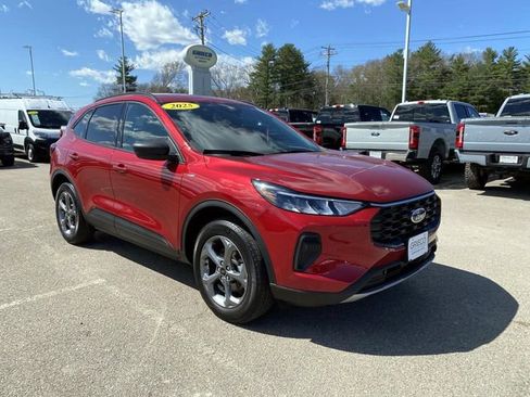 Used 2025 Ford Escape ST-Line w/ Tech Pack #1 AWD/4WD image 1