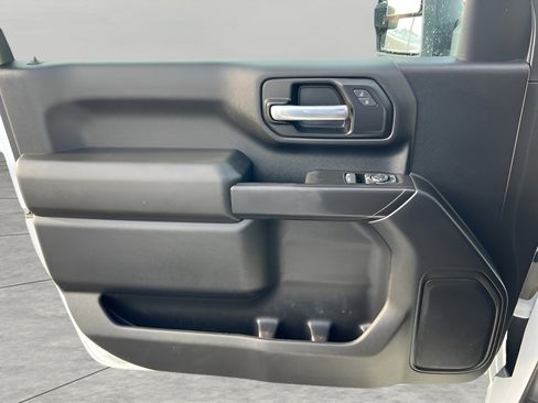 Used 2025 Chevrolet Silverado 2500 W/T w/ WT Convenience Package image 21