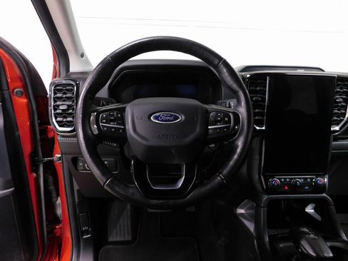 Used 2024 Ford Ranger Lariat w/ FX4 Off-Road Package image 50