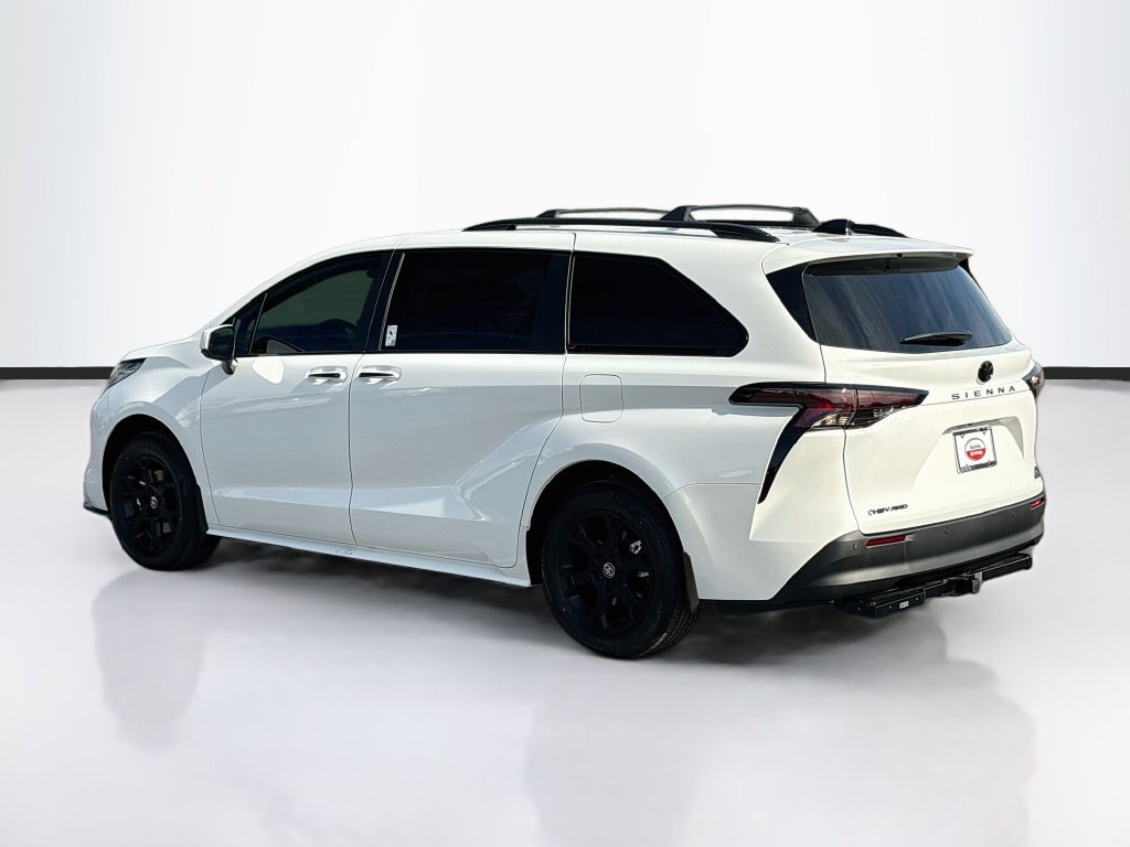 New 2026 Toyota Sienna XLE Woodland Edition AWD/4WD image 7