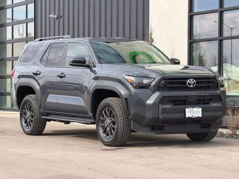 Used 2025 Toyota 4Runner SR5 image 4