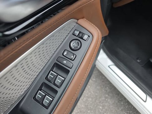 Used 2022 Acura MDX SH-AWD w/ Advance Package image 17