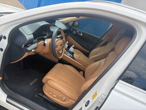 Used 2023 Genesis GV80 3.5T w/ Prestige Package AWD/4WD image 12