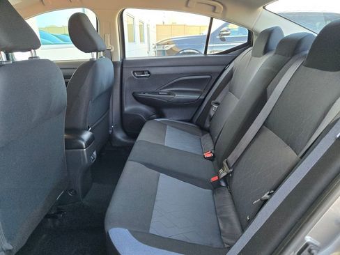 Used 2025 Nissan Versa SV image 14