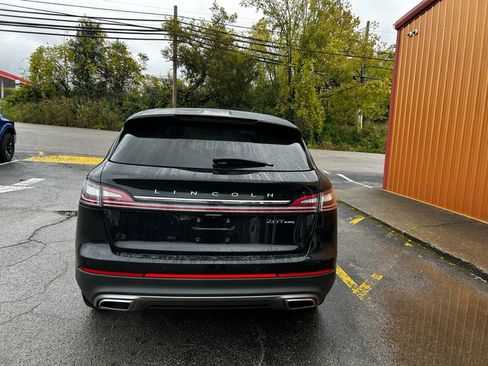 Used 2020 Lincoln Nautilus Reserve image 7