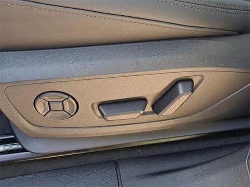 New 2025 Audi Q3 2.0T Premium image 19