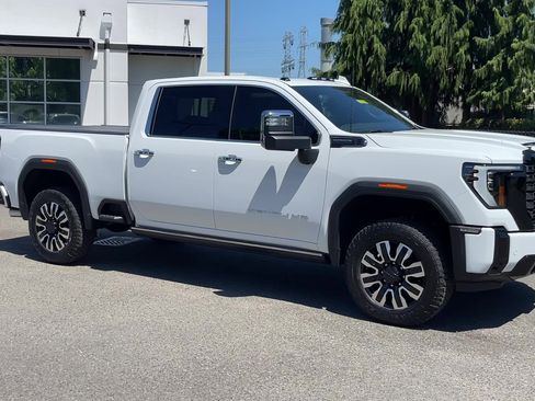 New 2025 GMC Sierra 3500 Denali Ultimate image 73