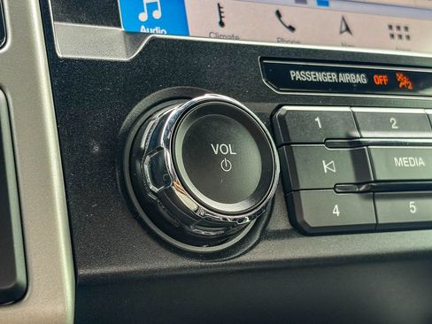 Used 2019 Ford F150 Lariat AWD/4WD image 31