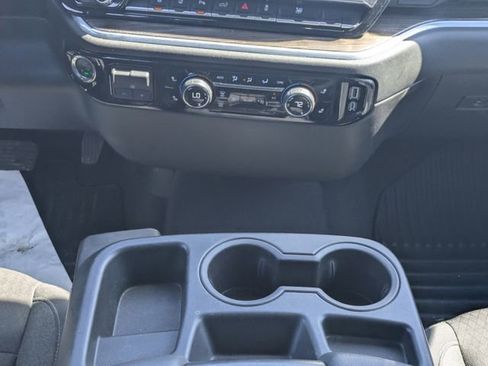 Used 2025 Chevrolet Silverado 2500 LT w/ Safety Package image 19