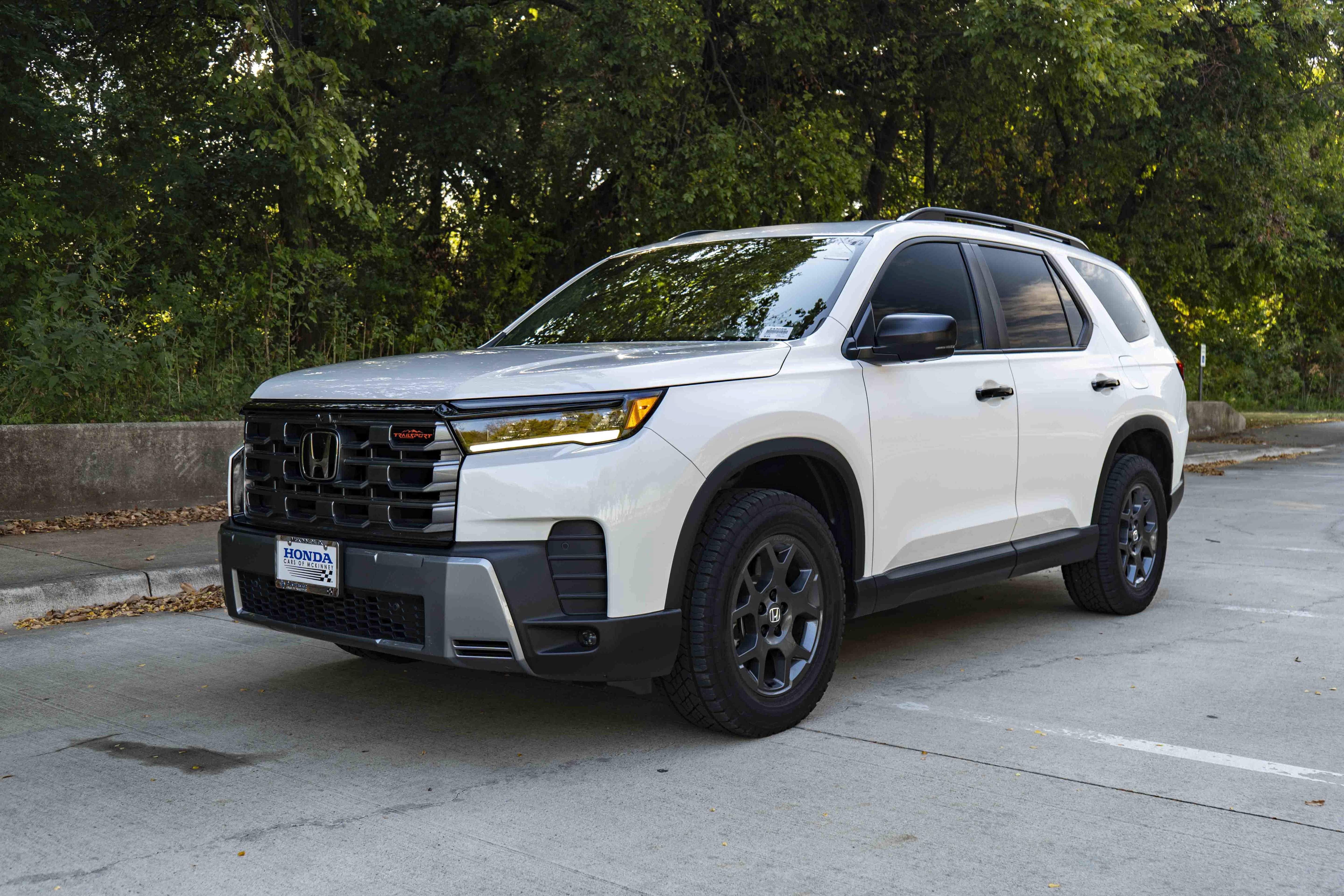 Certified 2026 Honda Pilot TrailSport image 5