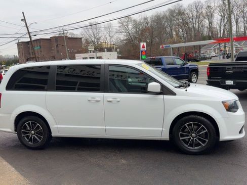 Used 2019 Dodge Grand Caravan GT image 5