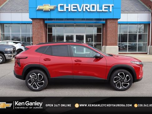 New 2026 Chevrolet Trax RS w/ Driver Confidence Package image 1