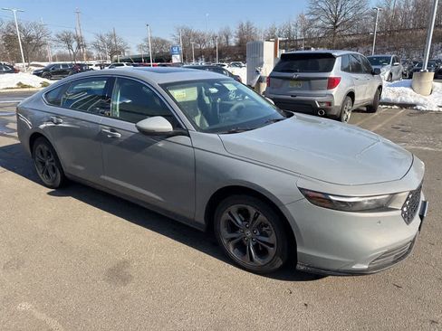 Used 2023 Honda Accord EX-L image 7