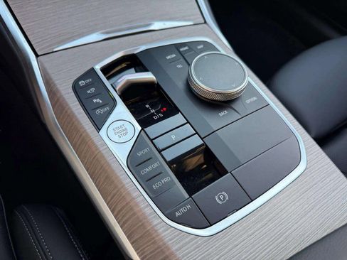 Used 2025 BMW 330i Sedan image 24