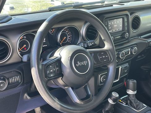 Used 2020 Jeep Wrangler Unlimited Sport AWD/4WD image 30