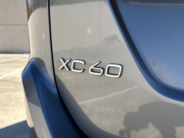 Used 2017 Volvo XC60 T6 Inscription w/ Advanced Package AWD/4WD image 36