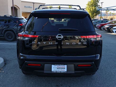 New 2026 Nissan Pathfinder SV image 5