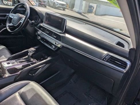Used 2022 Kia Telluride LX image 6