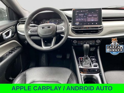 Certified 2025 Jeep Compass Limited image 8
