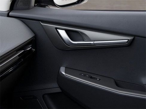 New 2025 Kia EV6 Wind image 25