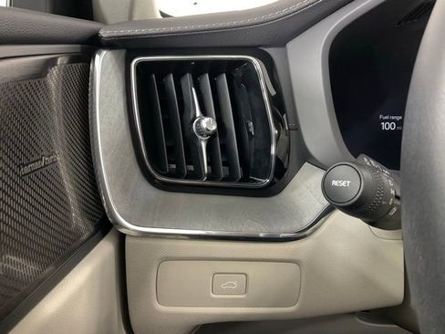 Used 2025 Volvo XC60 B5 Ultra w/ Protection Package Premier image 20