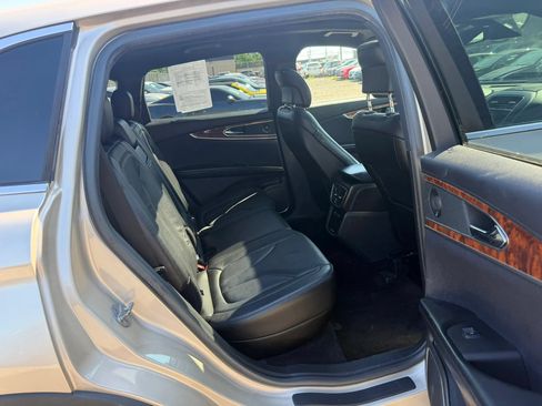 Used 2017 Lincoln MKX Reserve w/ Lincoln MKX Climate Package AWD/4WD image 28