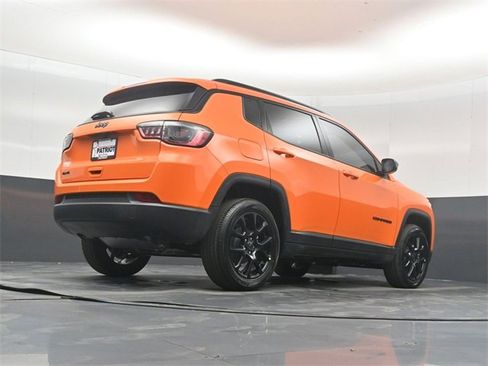 New 2026 Jeep Compass Latitude image 39