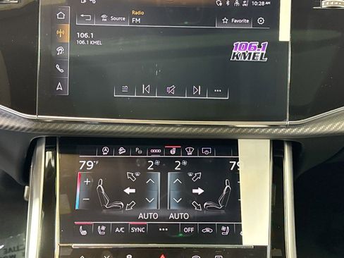 New 2026 Audi RS Q8 performance image 13