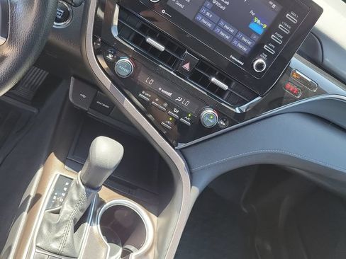 Used 2024 Toyota Camry LE w/ Convenience Package FWD image 33