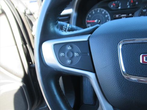 Used 2019 GMC Acadia SLE image 20