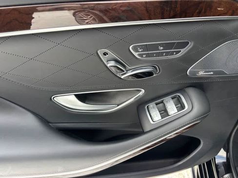 Used 2020 Mercedes-Benz S 560 4MATIC Sedan image 11