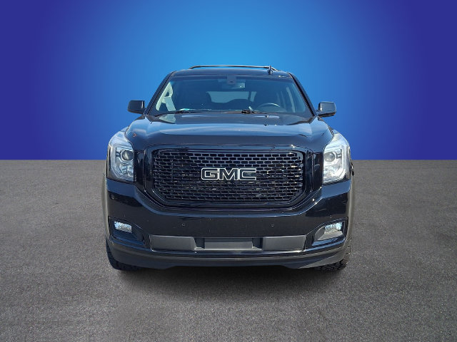 Used 2017 GMC Yukon SLE w/ SLE Value Package AWD/4WD image 2